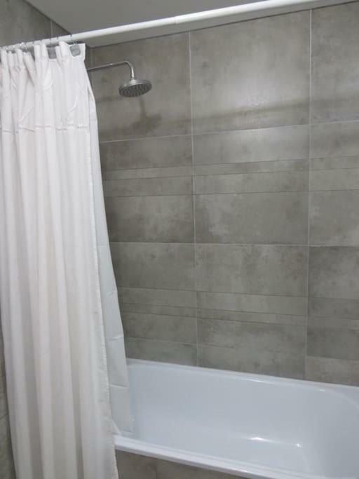 ブエノスアイレスDepartamento En Torre De Alta Categoria Con Amenities Excelente Ubicacion En Recoletaアパートメント エクステリア 写真